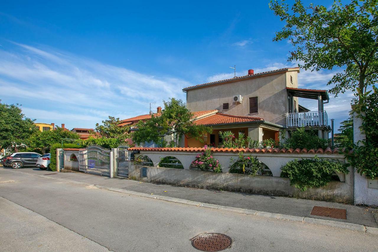 Apartments Katarina Vinkuran Luaran gambar